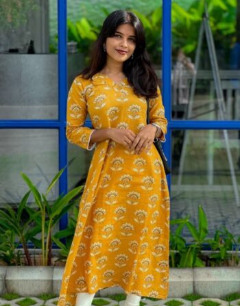 Chembakam Aline Kurti