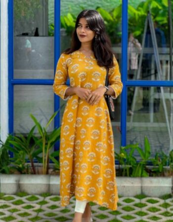 Chembakam Aline Kurti
