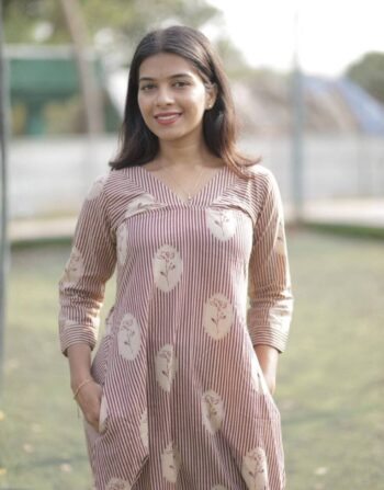 Zoya Aline Kurti